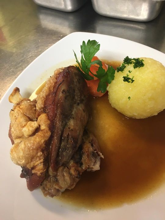 Gut Essen In Neuburg An Der Donau Haxen Essen - Hotel Neuwirt - Neuburg an der Donau